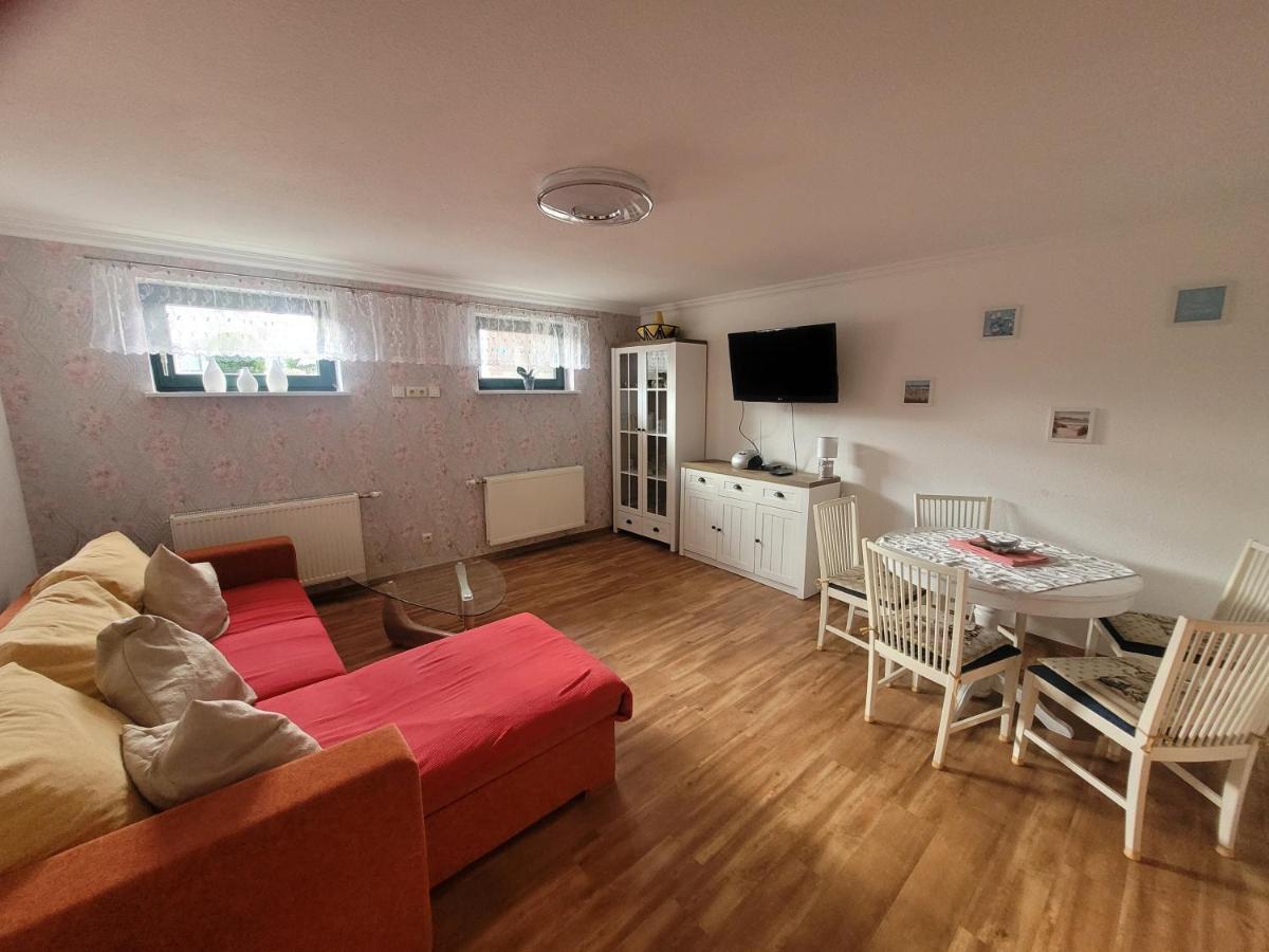 Ferienwohnung Schmidt Neu Sallenthin Екстериор снимка