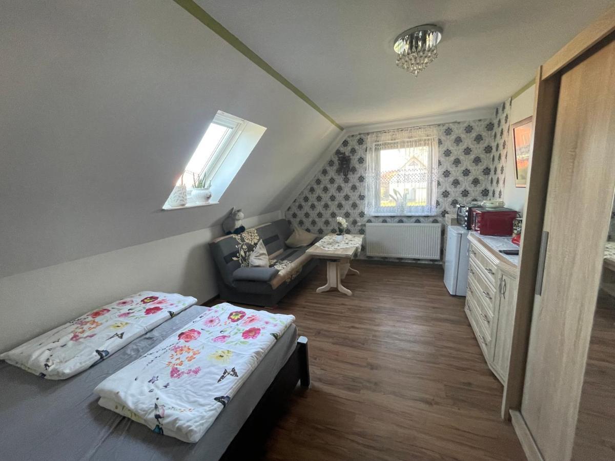 Ferienwohnung Schmidt Neu Sallenthin Екстериор снимка